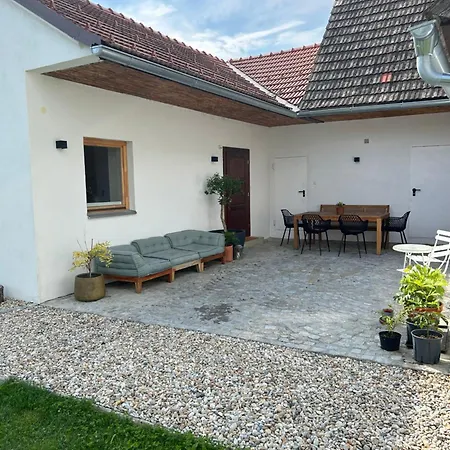 Urlaub Im Gruenen - Wunderschoenes Bad Waltersdorf